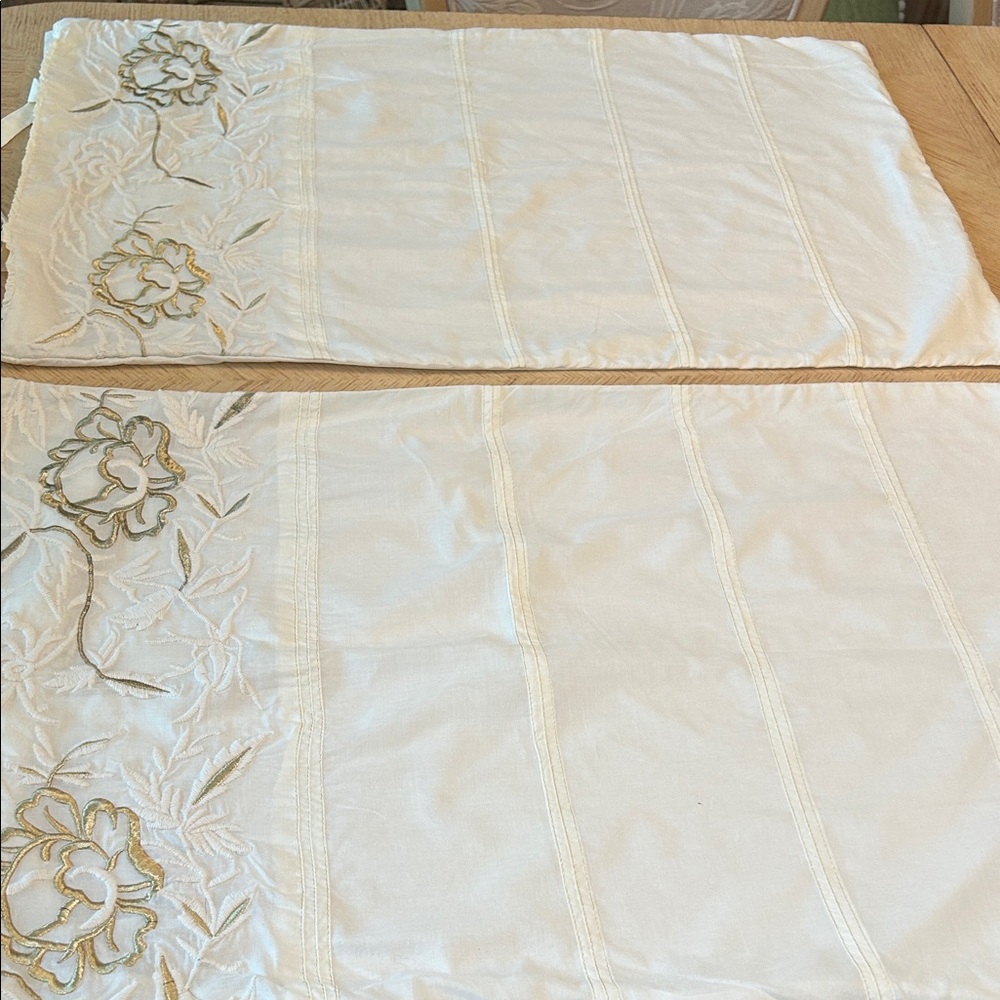 DKNY Burnished Floral Standard/Queen Sham (2)